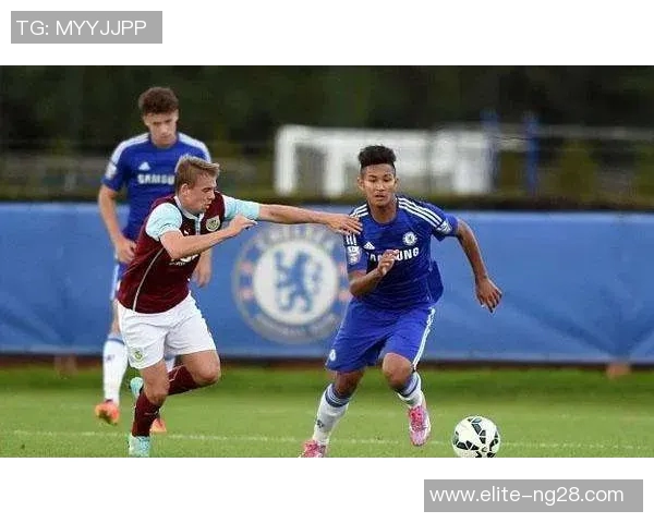 达尼洛：从新星崛起到足球场上的全能战士之路